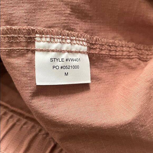 Vuori Ripstop Pink Straight Leg Pants Women’s Sz Medium - Picture 10 of 11